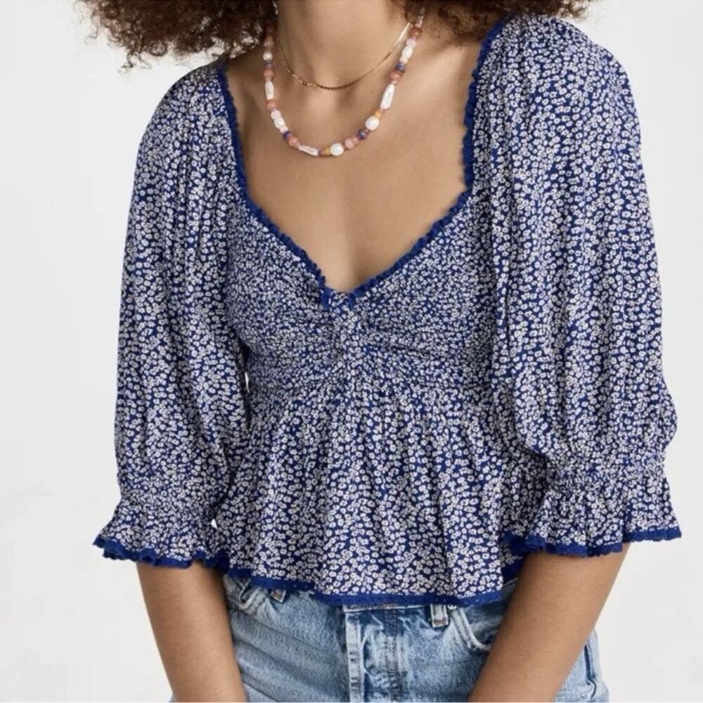 Free People Top Small Britnee Blue White Floral Cropped Smocked Puff Sleeve